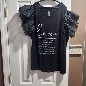 Cute love shirt and sleeves size 18/20